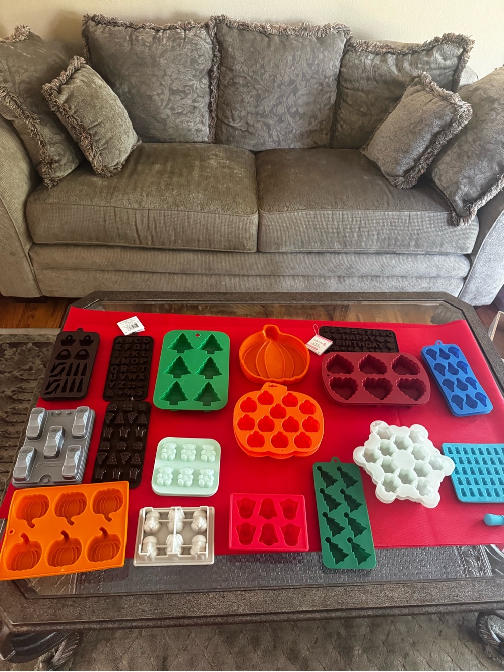 set of molds for baking candies or bite-size items (29 pieces)